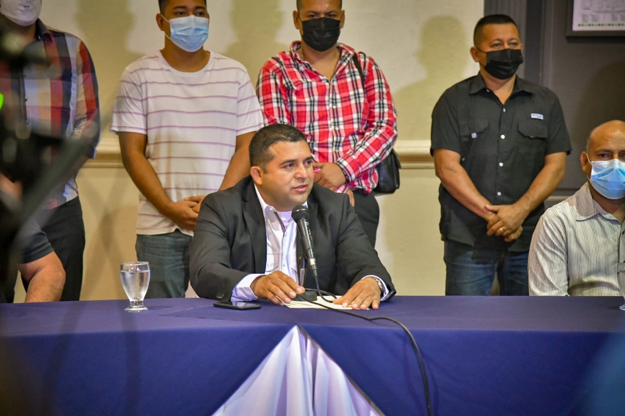 Renunciante de ARENA afirma que al partido no le interesa la gente ni sus necesidades renunciante-de-arena-afirma-que-al-partido-no-le-interesa-la-gente-ni-sus-necesidades